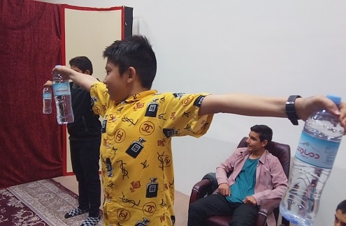 بازی نگهداری بطری نوجوان